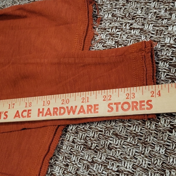 Mudd Ladies Rust Long Sleeve Lightweight Tshirt Medium - Picture 8 of 8